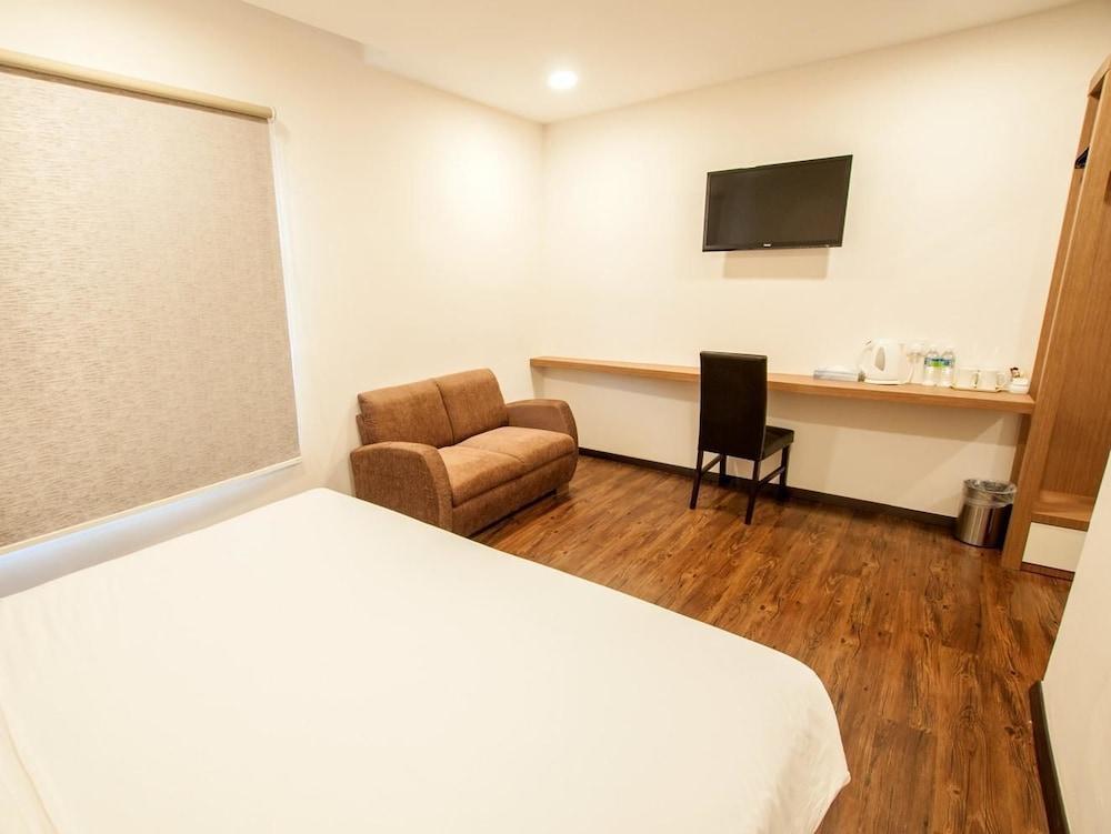 Nagoya Inn Hotel Kuah Ngoại thất bức ảnh