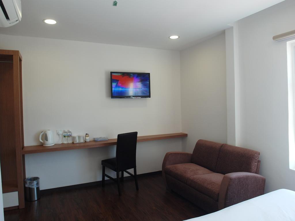 Nagoya Inn Hotel Kuah Phòng bức ảnh
