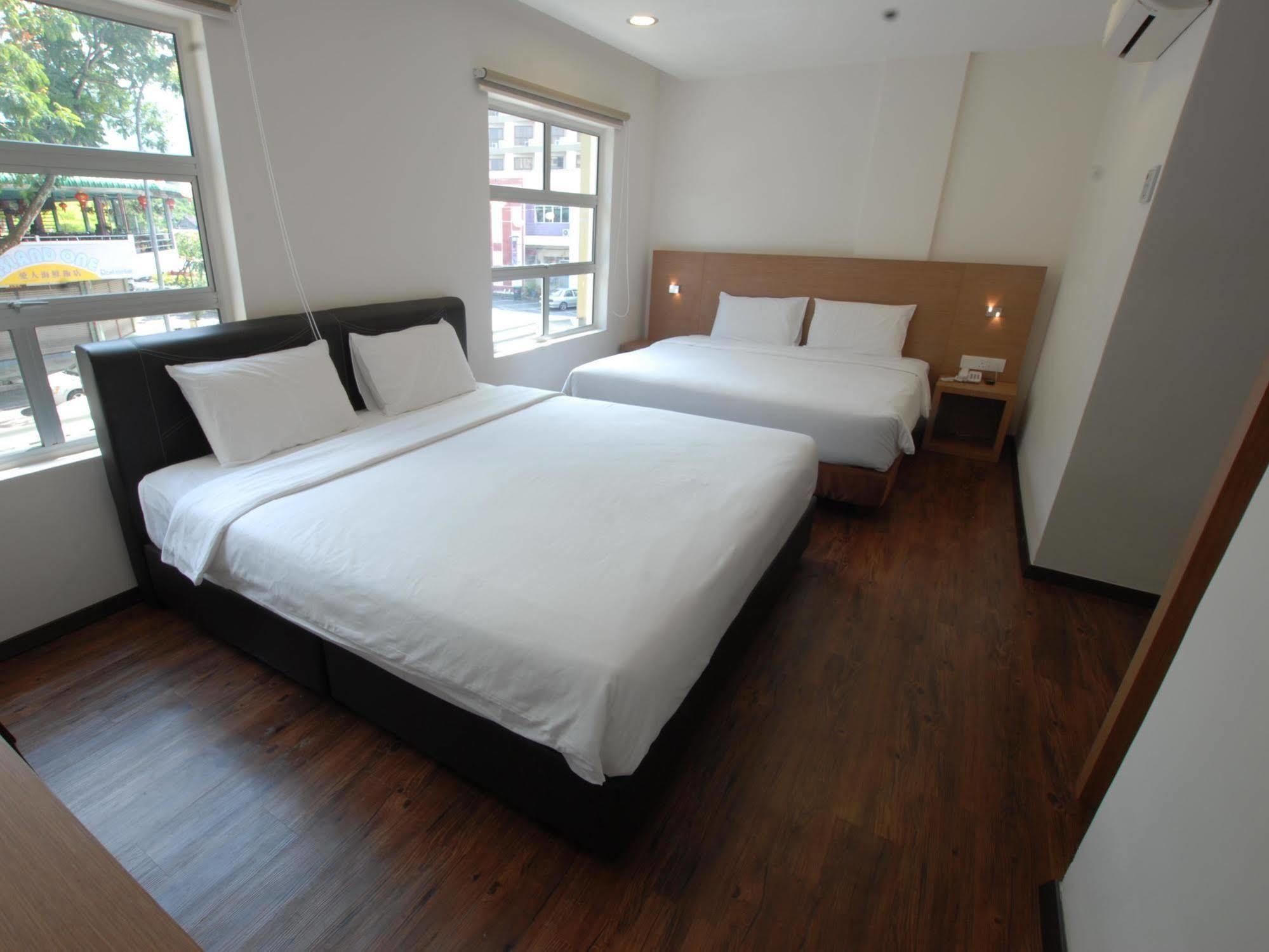Nagoya Inn Hotel Kuah Ngoại thất bức ảnh