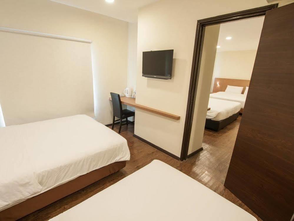 Nagoya Inn Hotel Kuah Ngoại thất bức ảnh