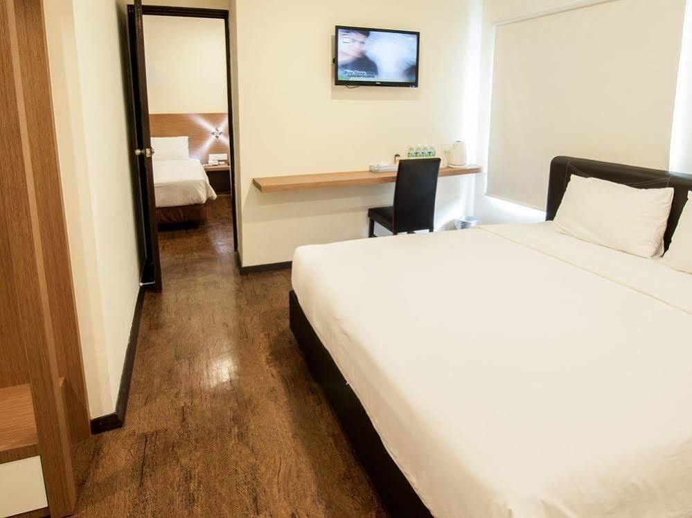 Nagoya Inn Hotel Kuah Ngoại thất bức ảnh